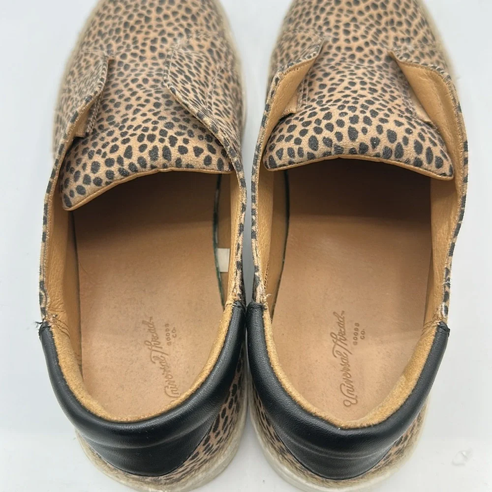 Universal Thread leopard print slip-on sneakers, size 8 - Picture 10 of 10